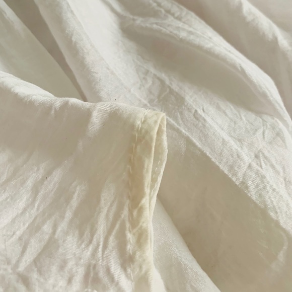 White Blouse with Embroidered Details - Picture 6 of 7